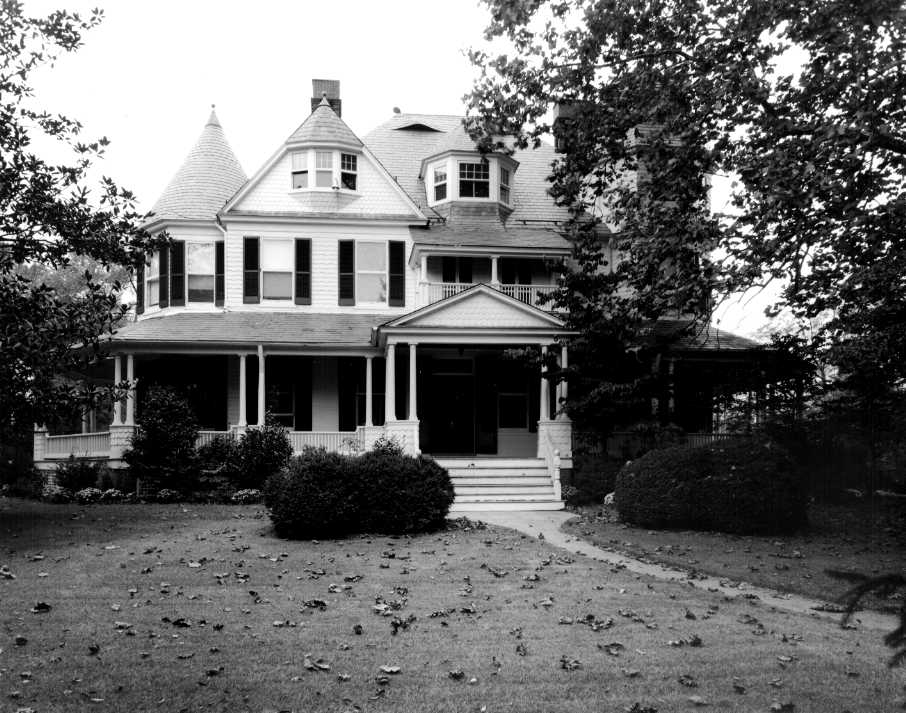Governor John Walter Smith House
